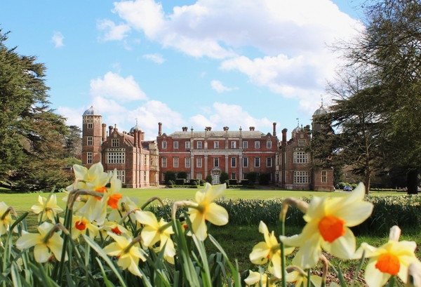 COBHAM HALL SCHOOL - LONDON HERITAGE ESCAPE